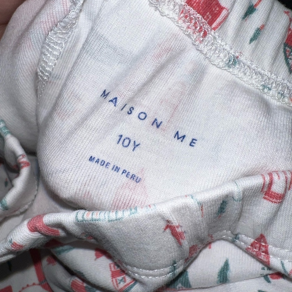 MAISON ME Eden Holiday Pajama Set, Mr. Boddington's Village - Picture 2 of 10